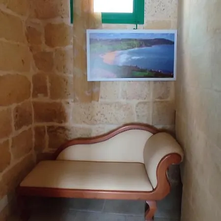 לינה וארוחת בוקר Ta Ildis