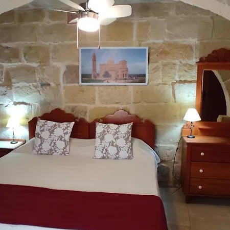 Ta Ildis Bed & Breakfast Nadur